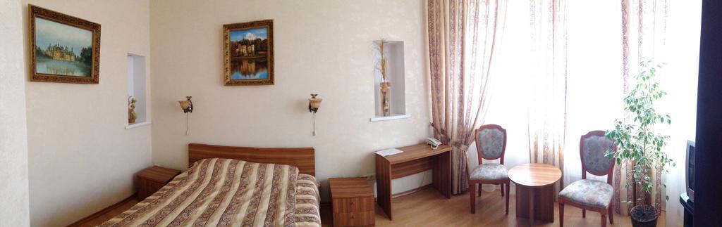 Prague Hotel Zaporizhia Exterior photo