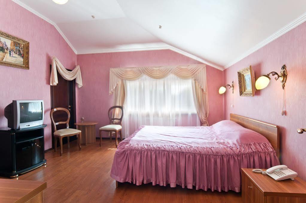 Prague Hotel Zaporizhia Exterior photo